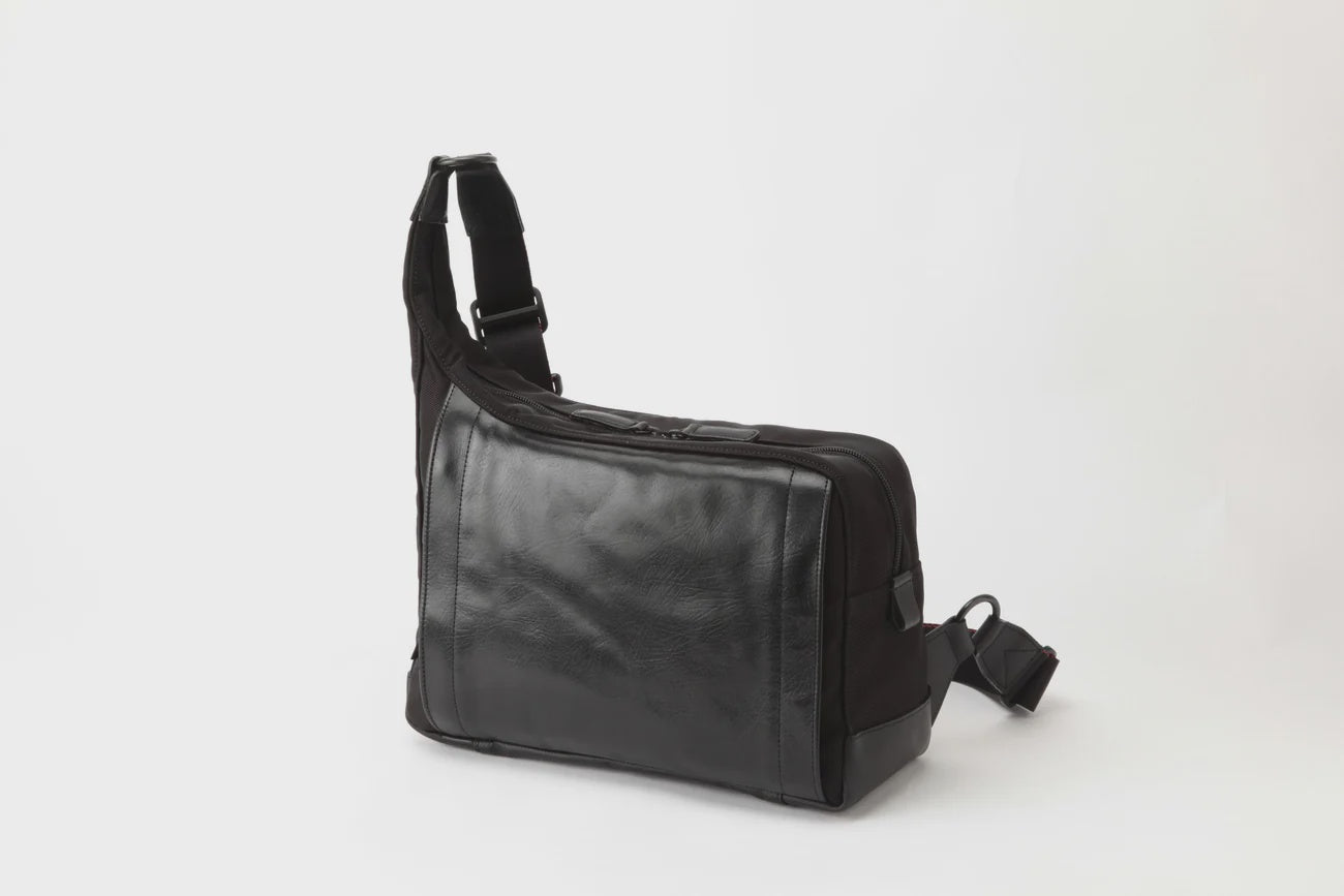 RR4-05C Leather Casual Camera Sling Bag